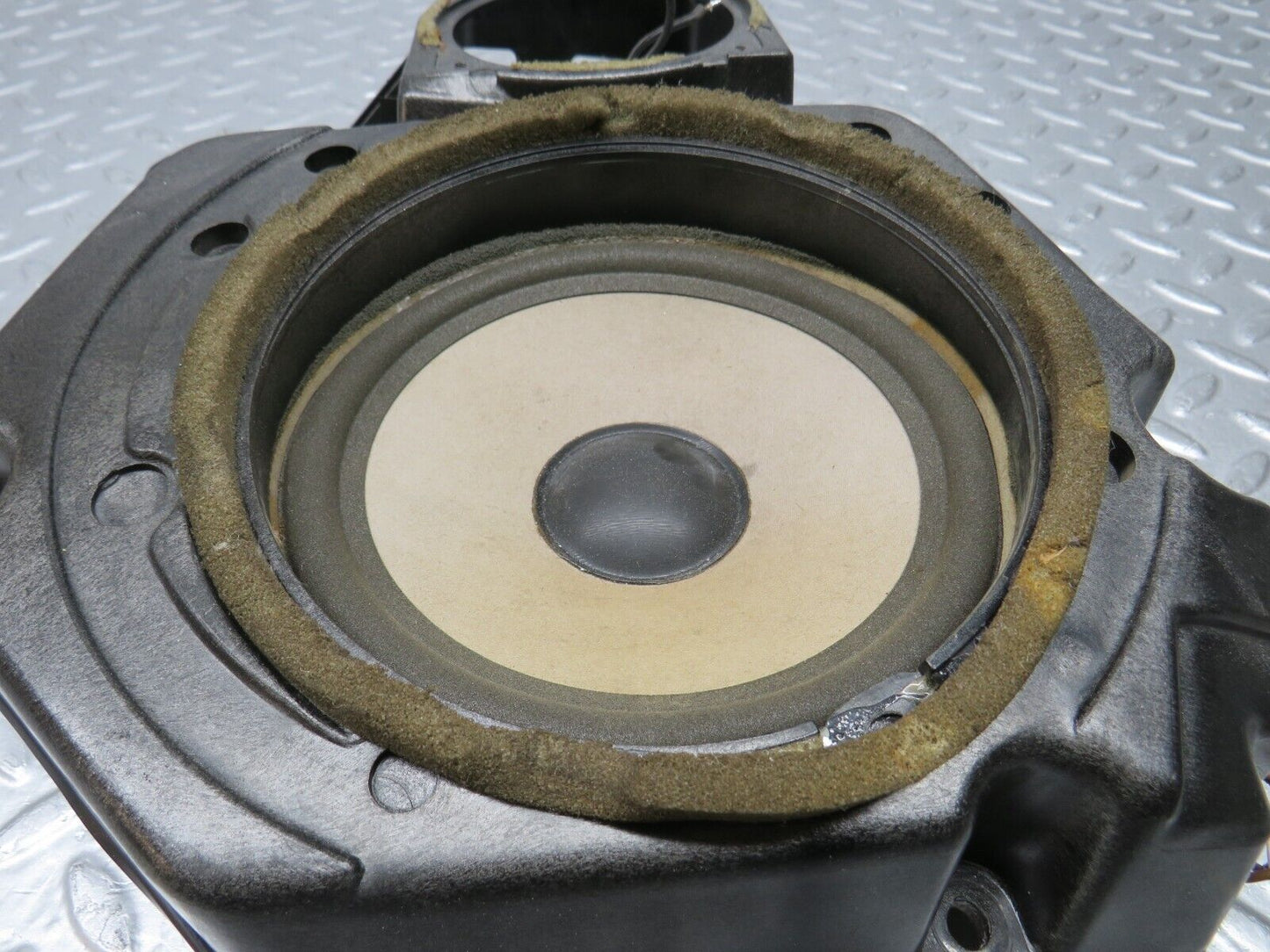 38444 Mercedes-Benz R129 280SL Coupe Right Door Speaker 1298201002