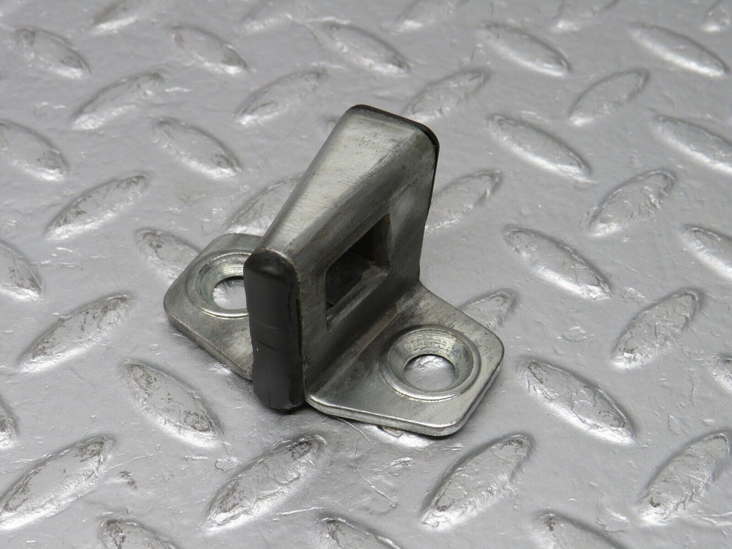 38860 Mercedes-Benz W201 190E 2.6L Door Lock Latch