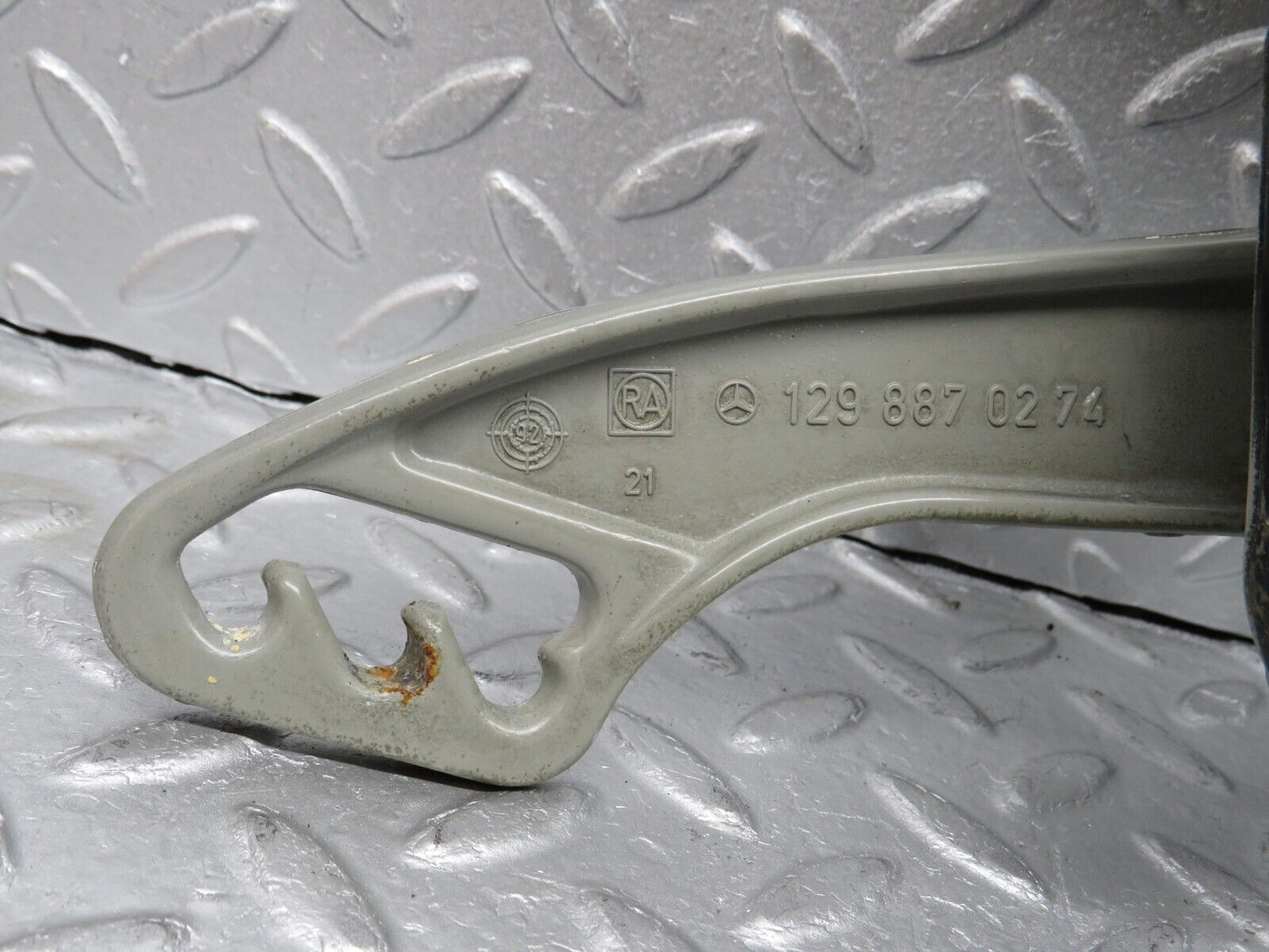 38040 Mercedes-Benz A124 320E Cabriolet Bonnet Hinge Right Side 1298870274