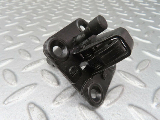13561 Mercedes-Benz W123 200 Bonnet Lock Catch
