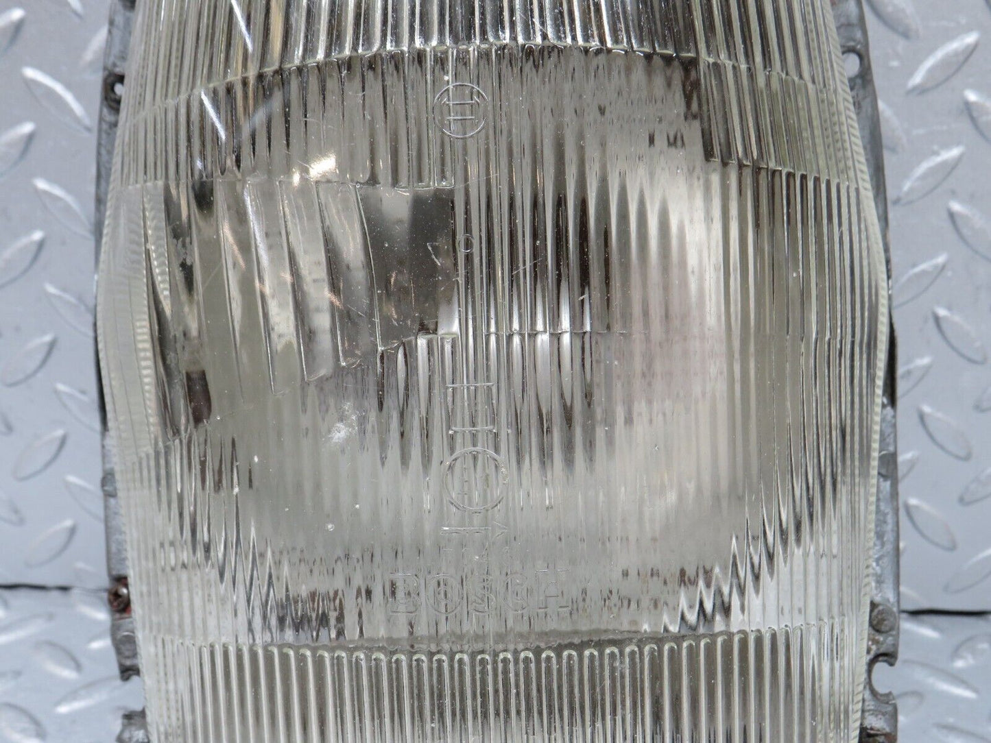 35863 Mercedes-Benz W108 Headlight Bosch 1305630023