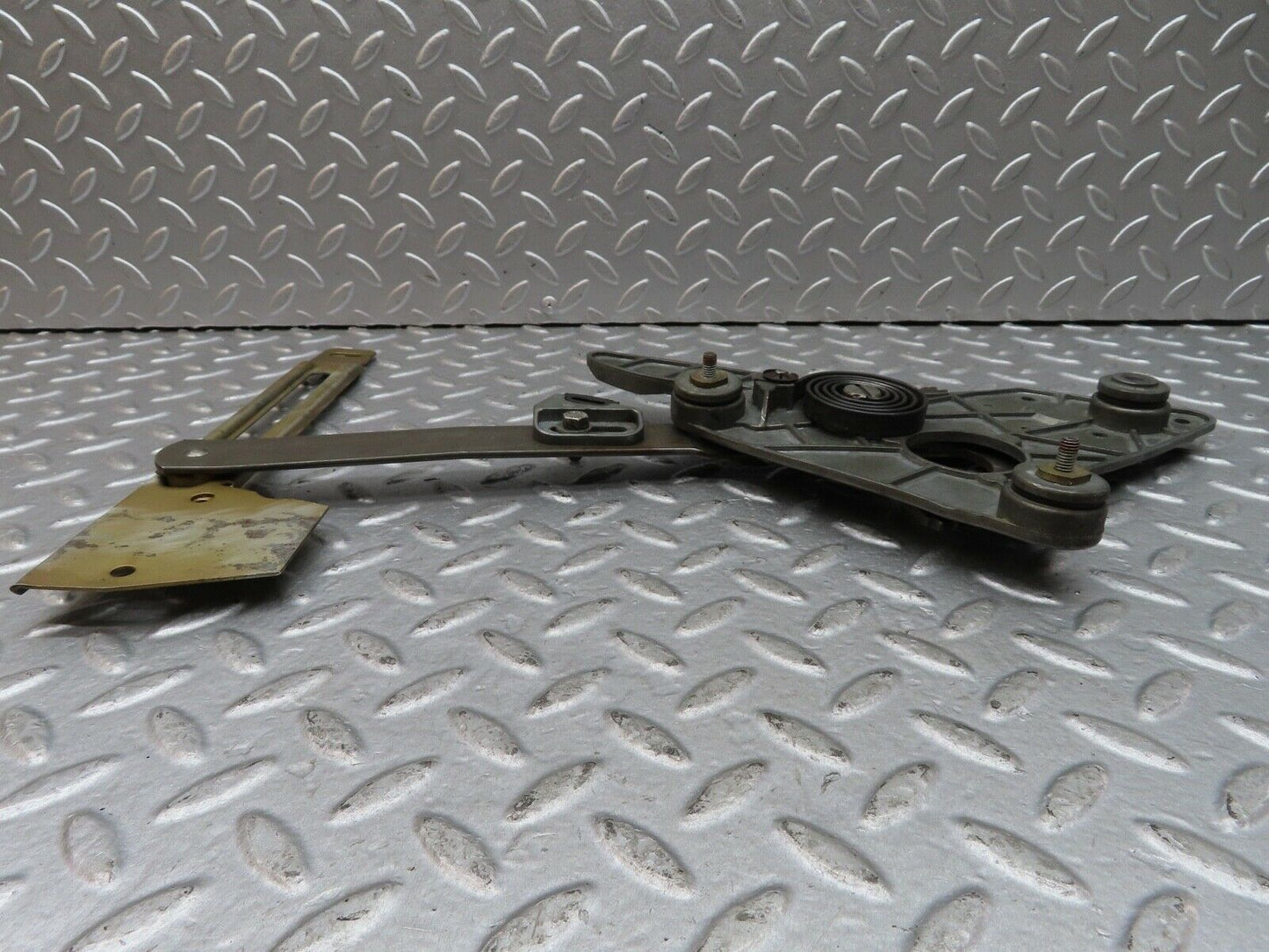 18535 Mercedes-Benz W116 450SEL Rear Left Power Window Regulator