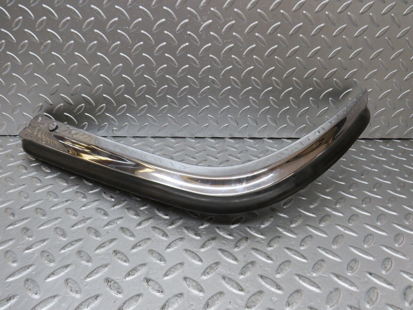 26363 Mercedes-Benz W116 450SE Front Left Upper Bumper Corner