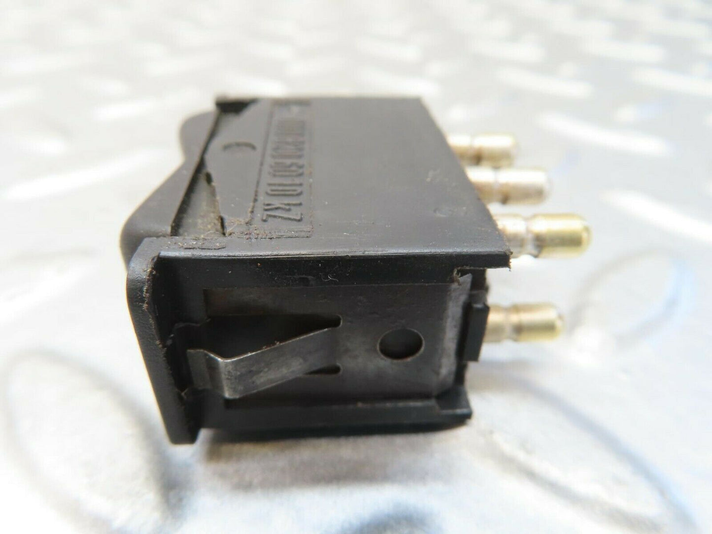 15788 Mercedes-Benz R107 450SL CRear Heated Window Switch 0008206010