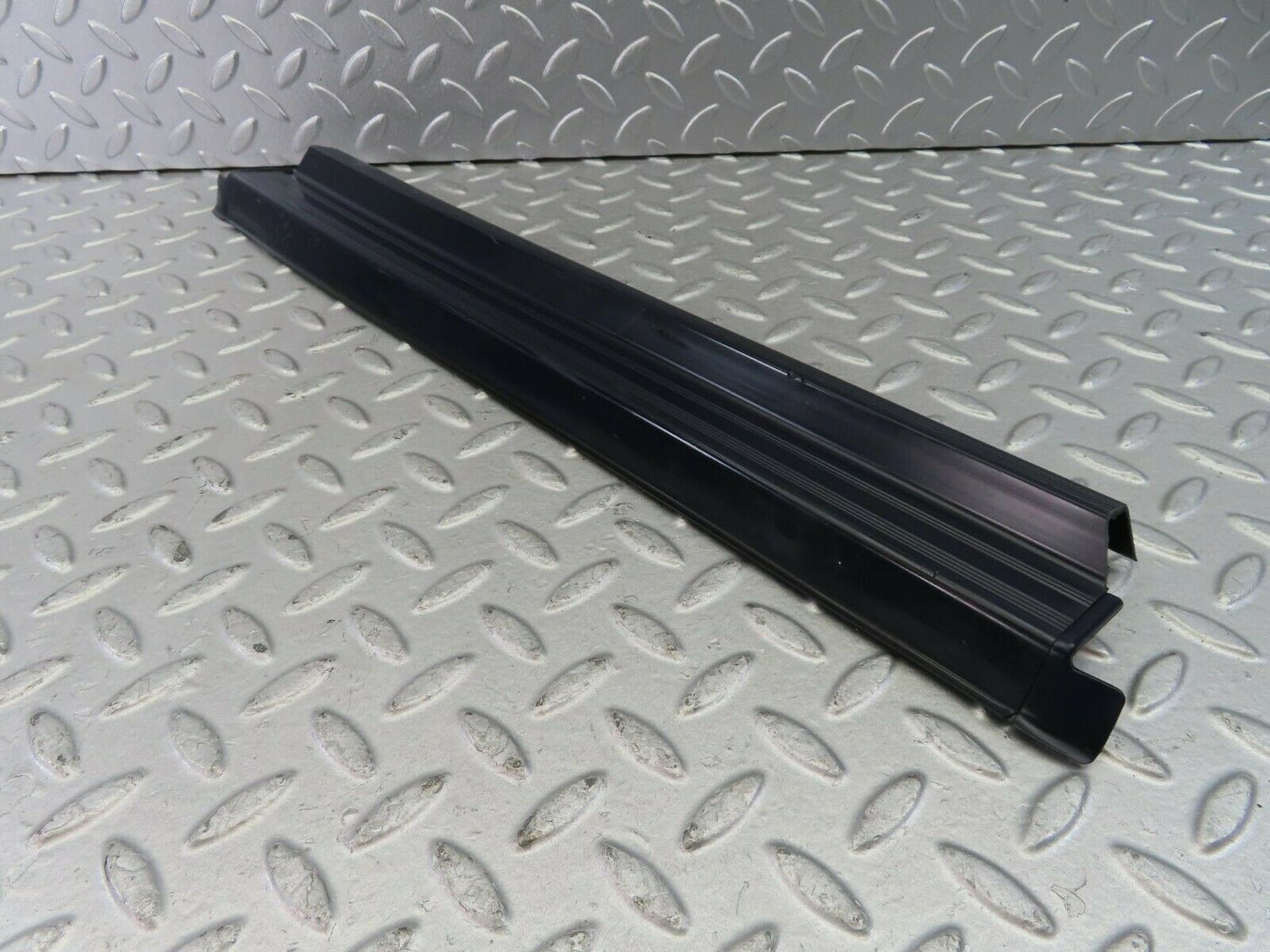 10348 Mercedes-Benz W201 190E Rear Left Door Sill Blue