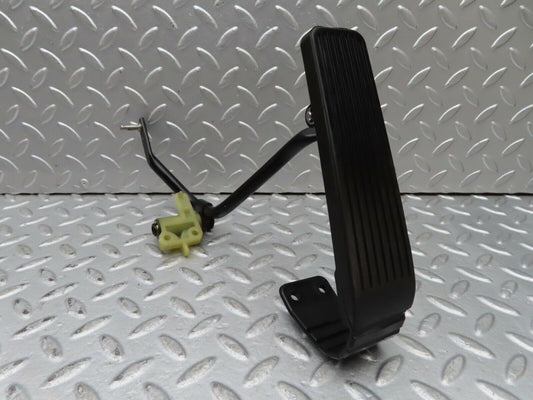 17225 Mercedes-Benz R129 300SL Coupe Accelerator Pedal With Linkage