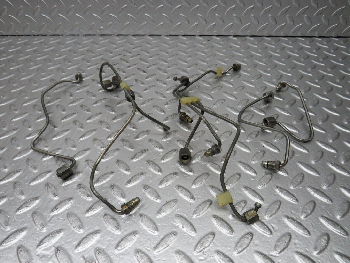 32717 Mercedes-Benz S124 300TE Wagon Fuel Line Hose Set