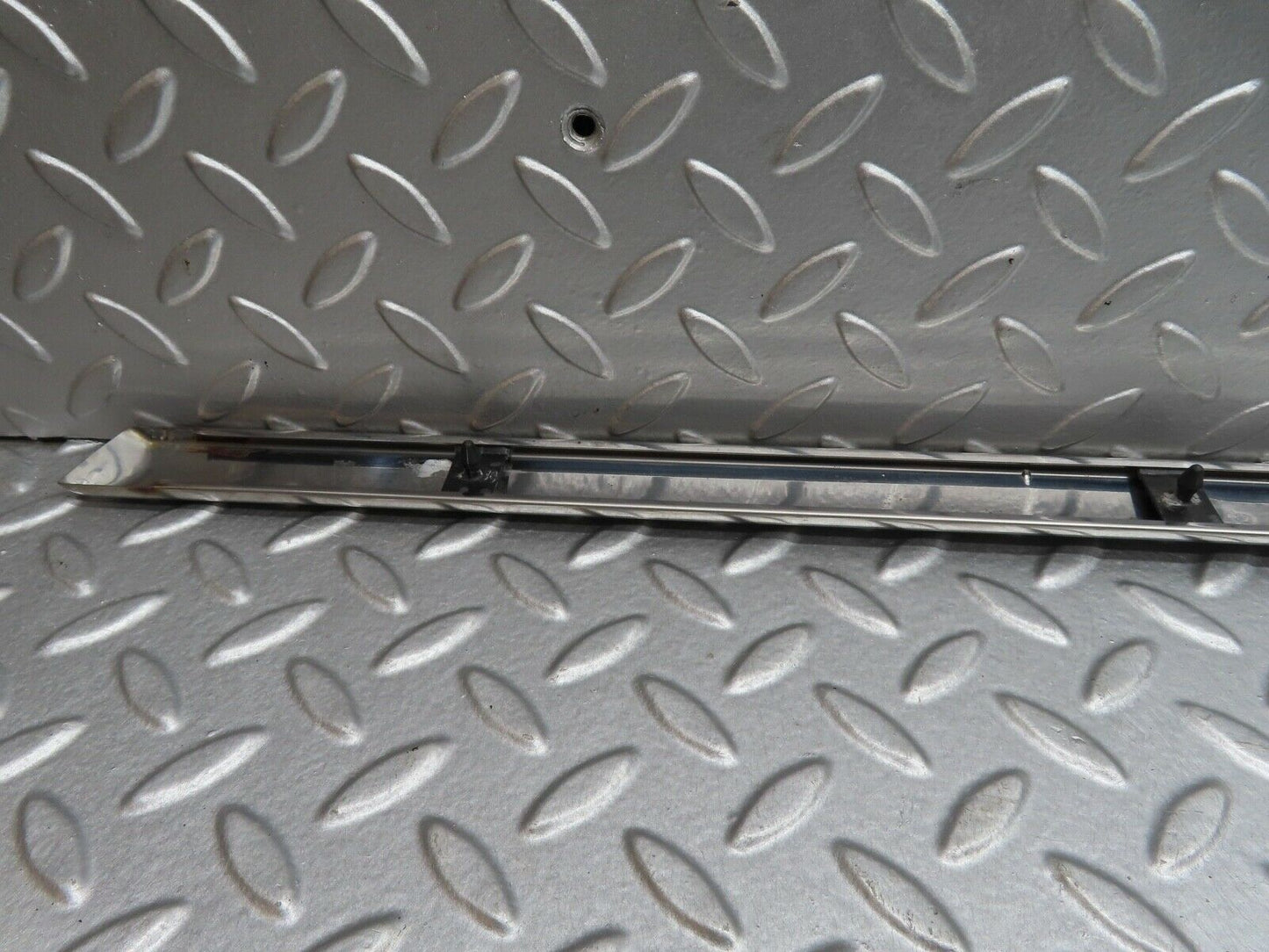 20544 Mercedes-Benz R107 450SL Right Skirt Chrome Trim Strip