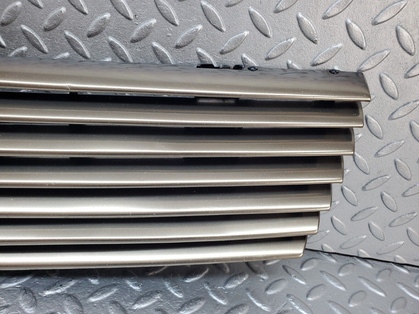 45118 Mercedes-Benz R129 300SL Coupe Bonnet Grill 1298800085