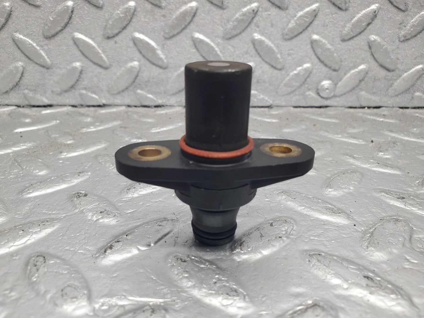 46977104