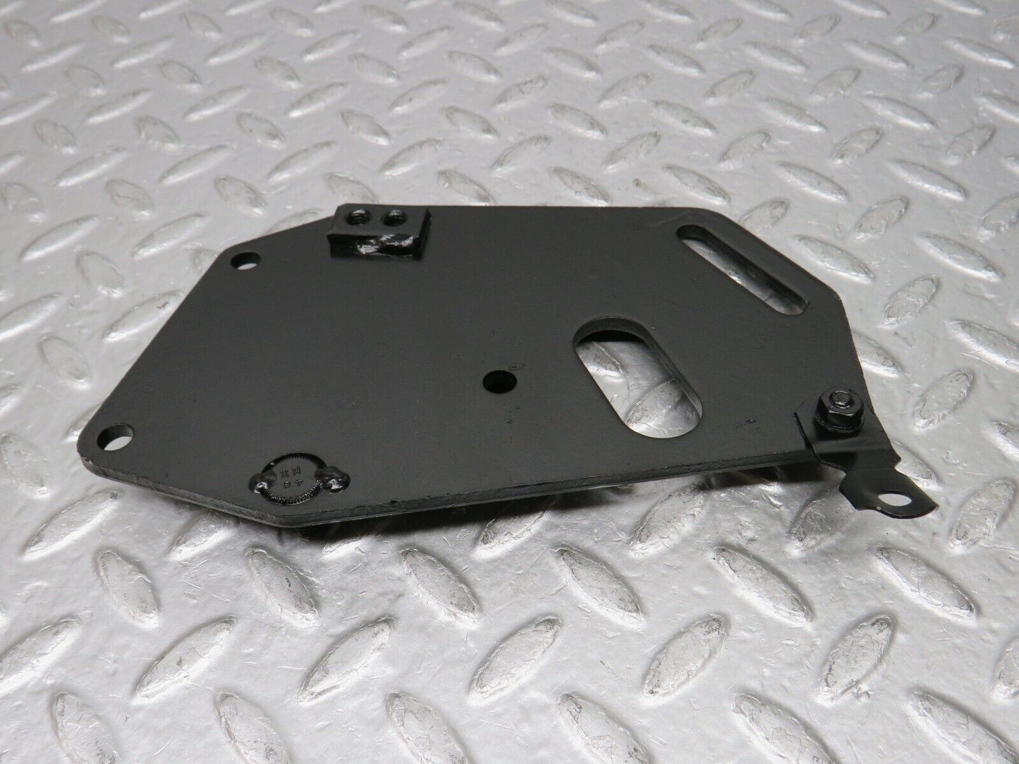 32786 Mercedes-Benz C107 R107 350 V8 Power Steering Pump Bracket