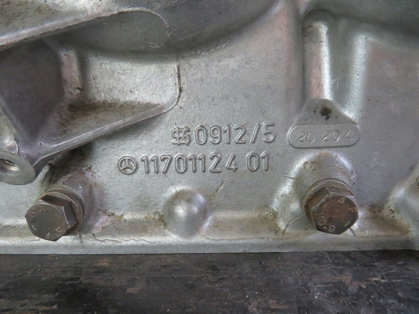 39319 Mercedes-Benz R107 500SL Engine Block M117.962 1170112401