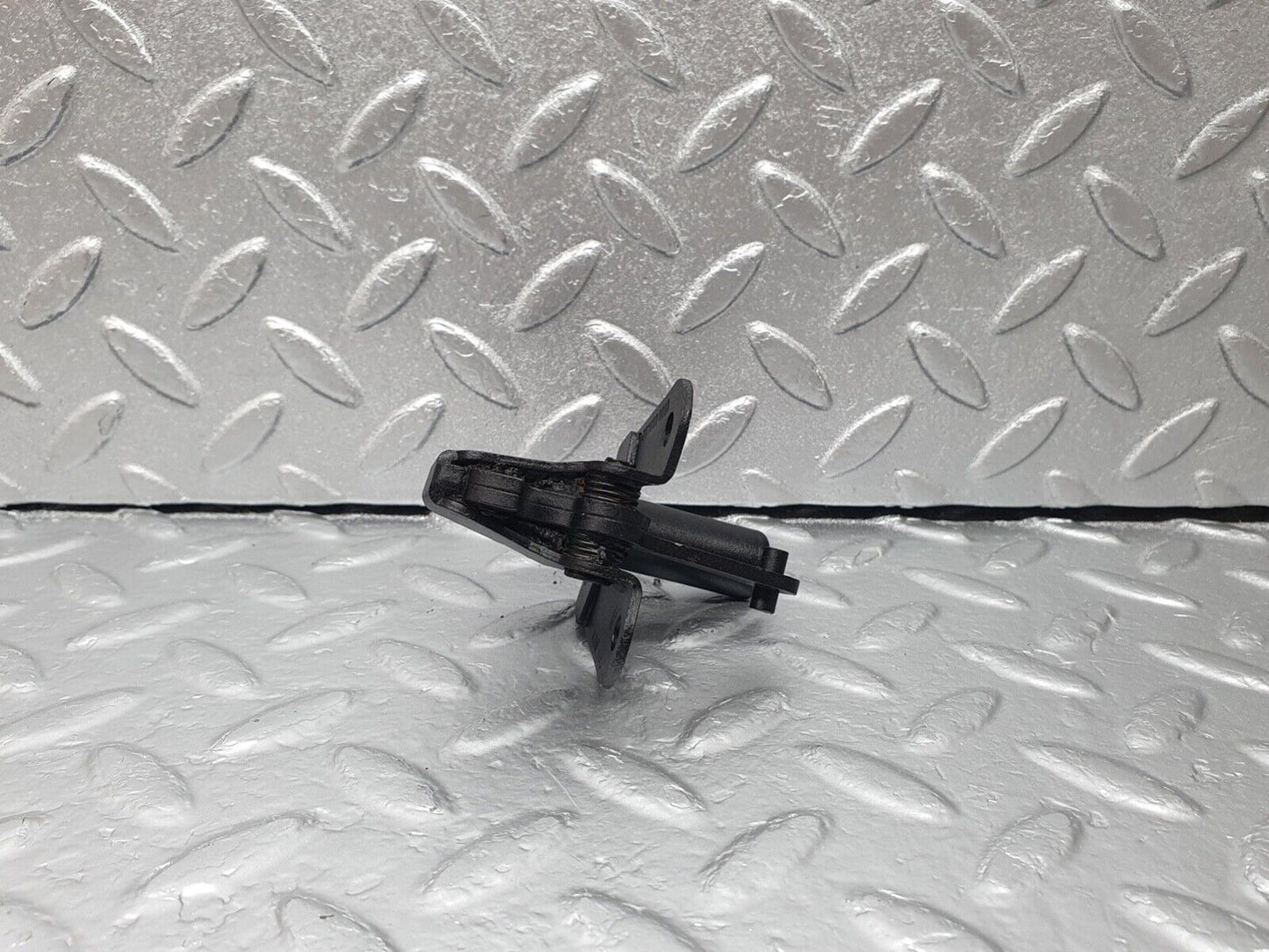 42980 Mercedes-Benz W201 190 Bonnet Lock Latch  2018800860