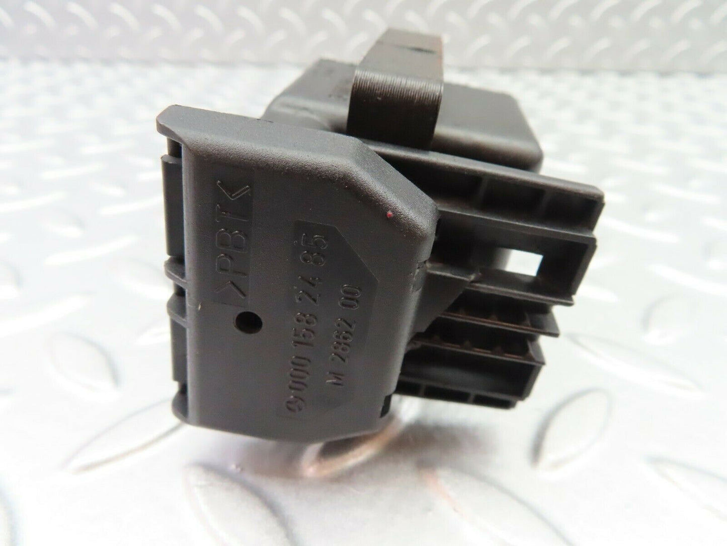 6787 Mercedes-Benz S124 E220 Wagon Ignition Coil 0001500480