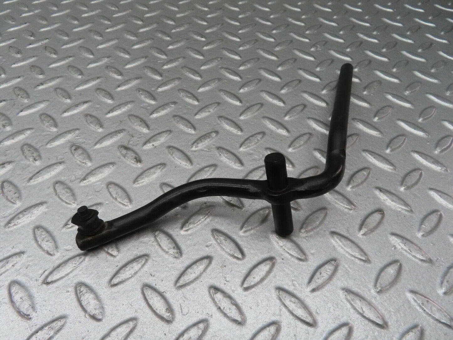 13541 Mercedes-Benz W123 200 Accelerator Pedal Linkage