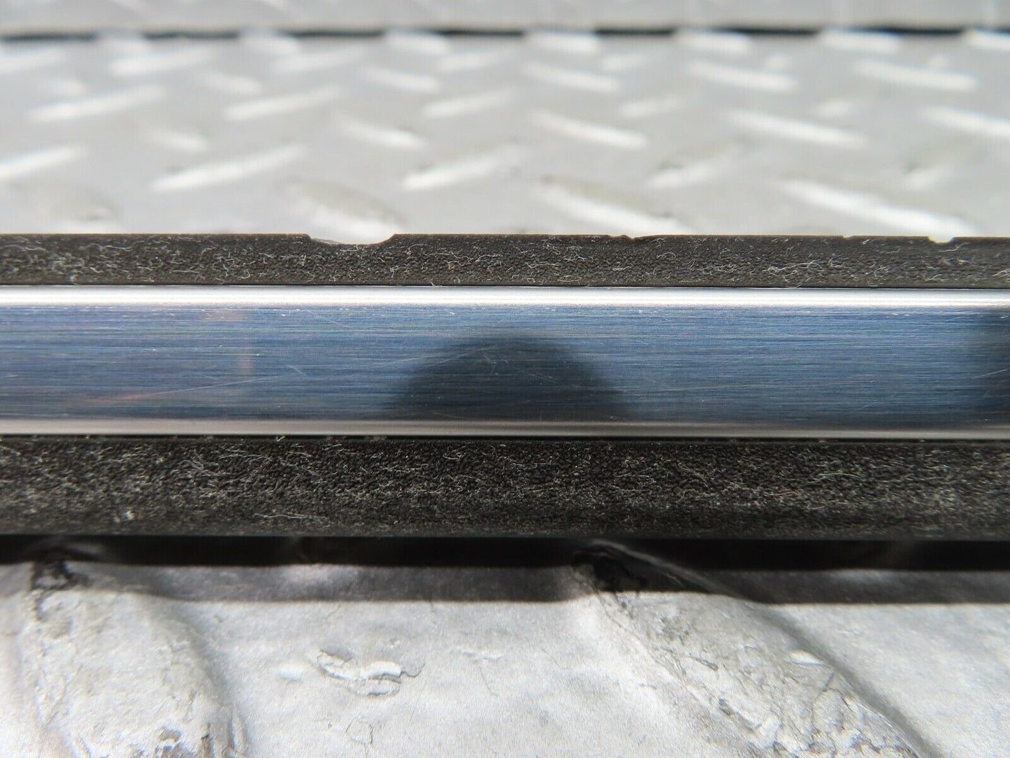 21104 Mercedes-Benz W123 230E Front Left Door Centre Moulding Trim