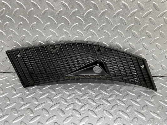 44275 Mercedes-Benz W123 280E Air Intake Grill Right Side 1238363065