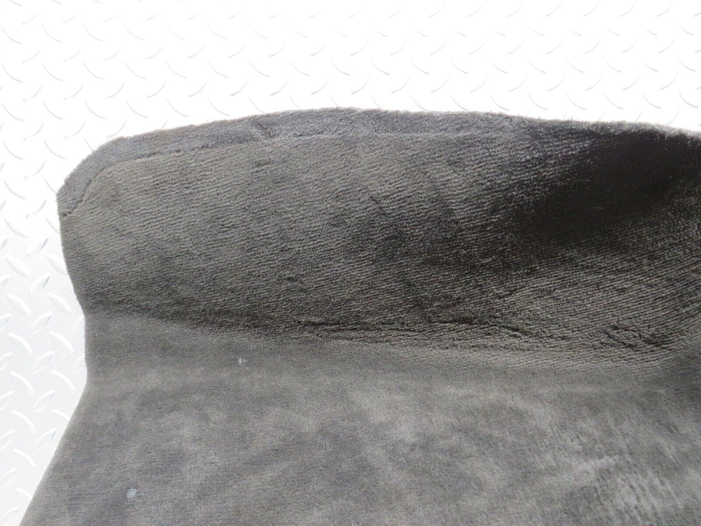 33300 Mercedes-Benz W202 C180 Front Right Floor Carpet 2026800840