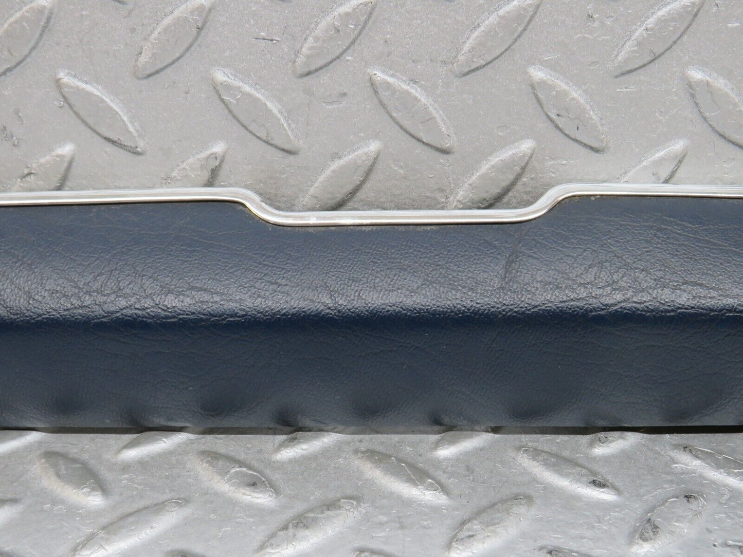 37333 Mercedes-Benz W109 300SEL Front Right Door Card Top Trim Blue
