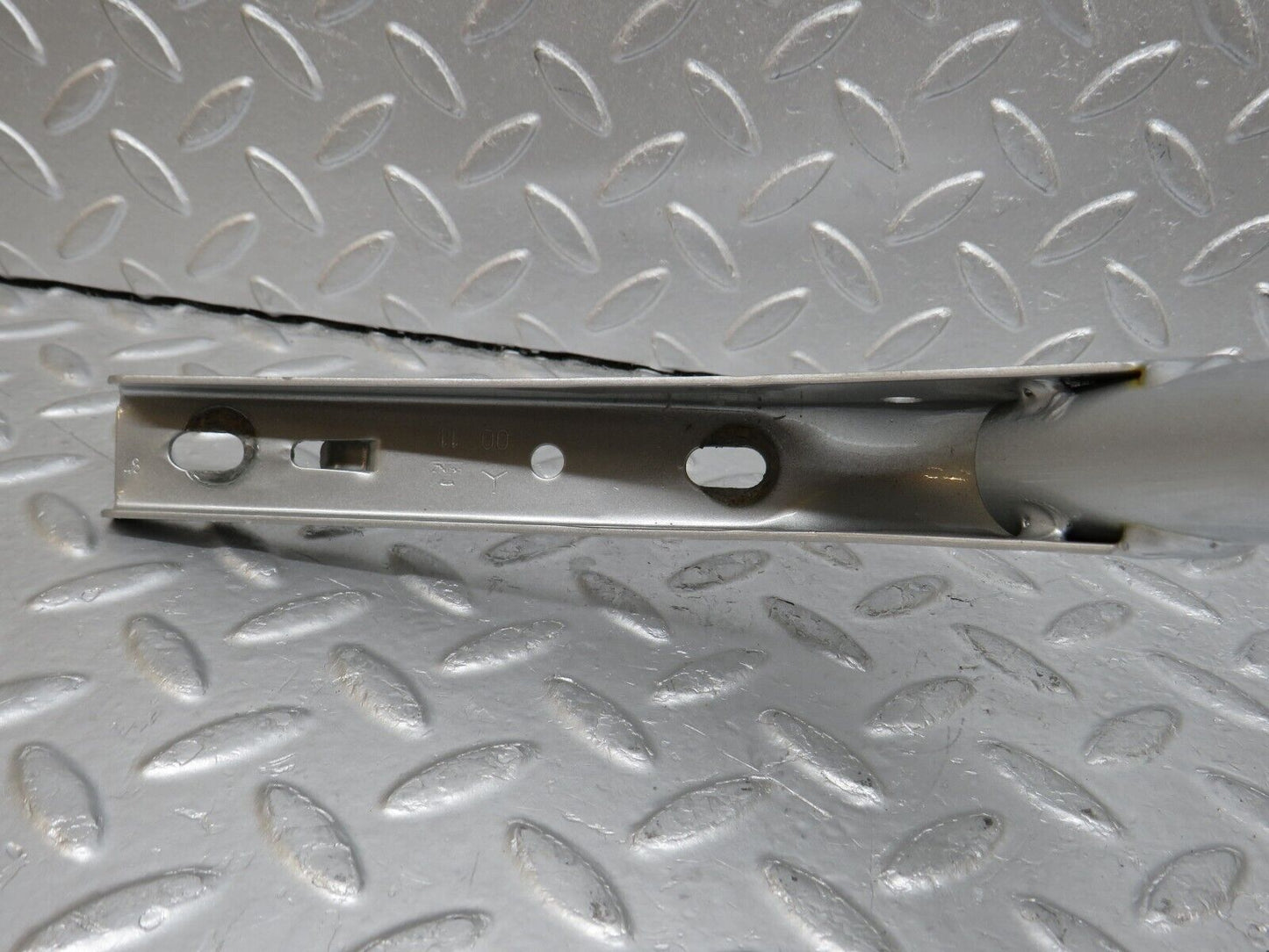 34806 Mercedes-Benz W210 320E Trunk Lid Hinge Right Side