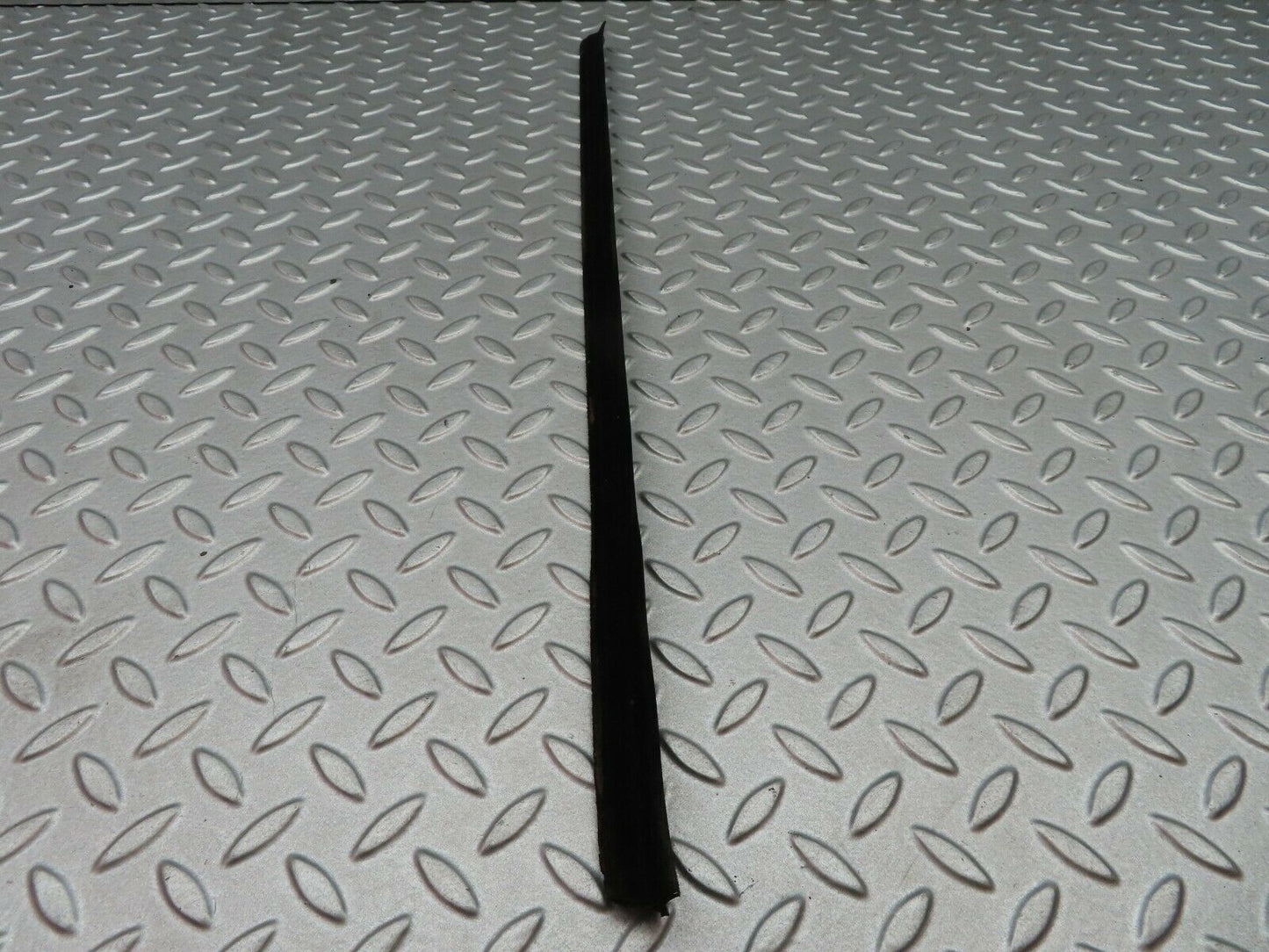 5694 Mercedes-Benz W123 200 Outer Window Weatherstrip Seal Front Left