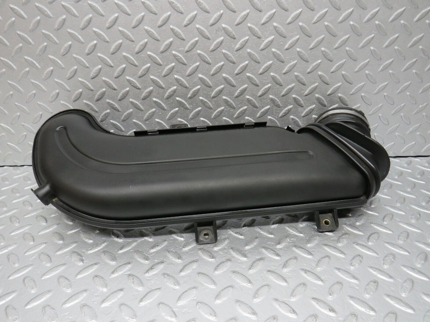 39443 Mercedes-Benz R129 320SL Coupe Air Intake Pipe 1041413404 1040940391
