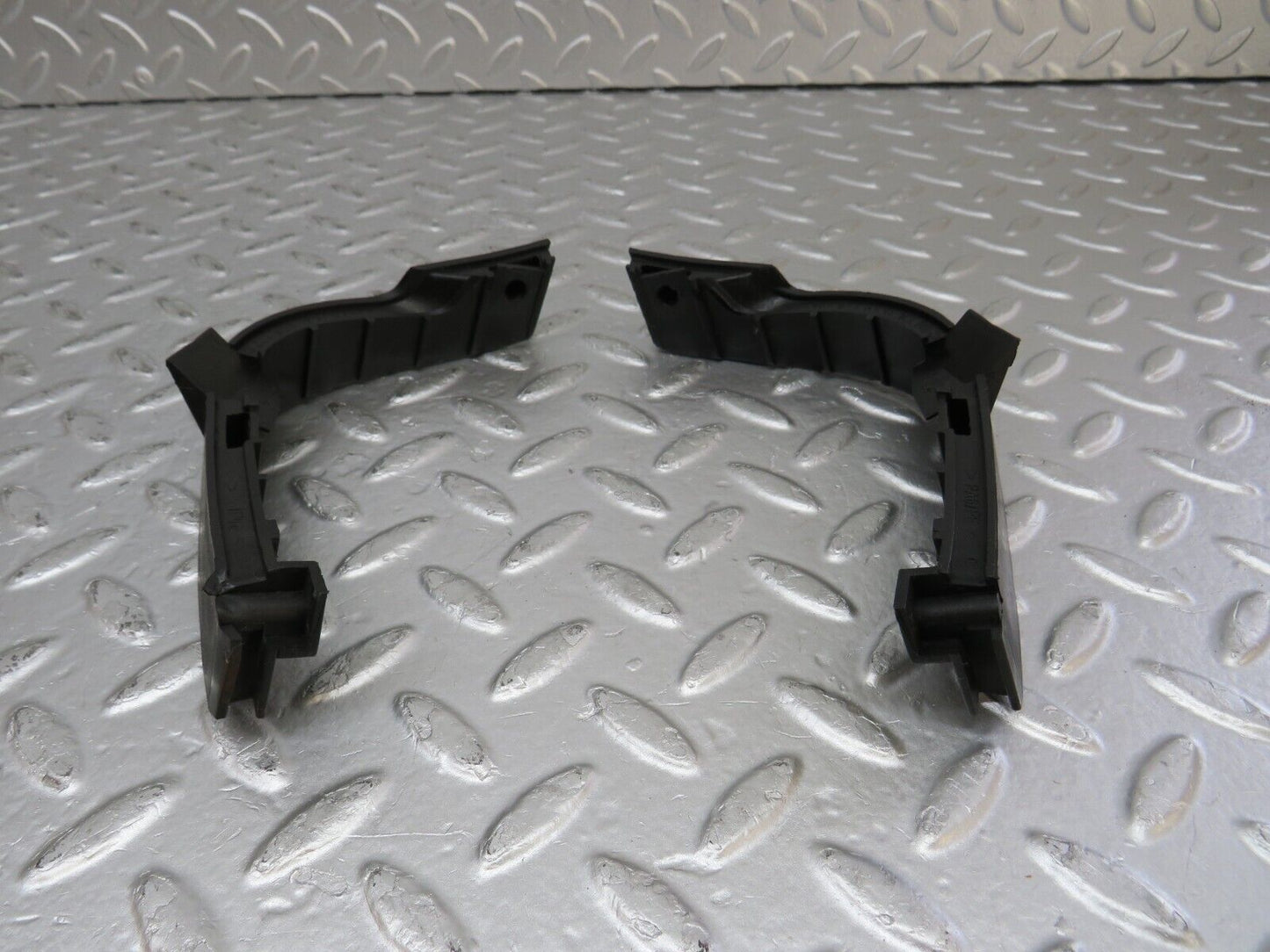 33517 Mercedes-Benz W202 C180 Headlight Bracket 2028260214 2028260114