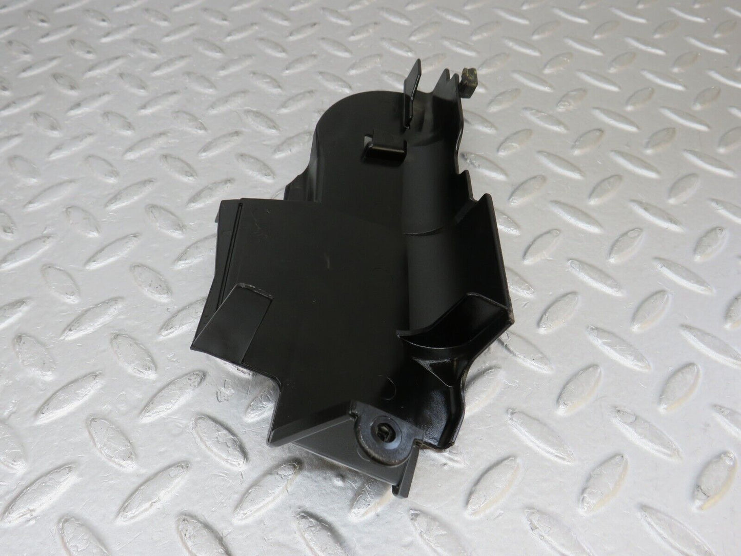 36035 Mercedes-Benz W126 420SE Front Left Door Lock Inner Cover 1267230308