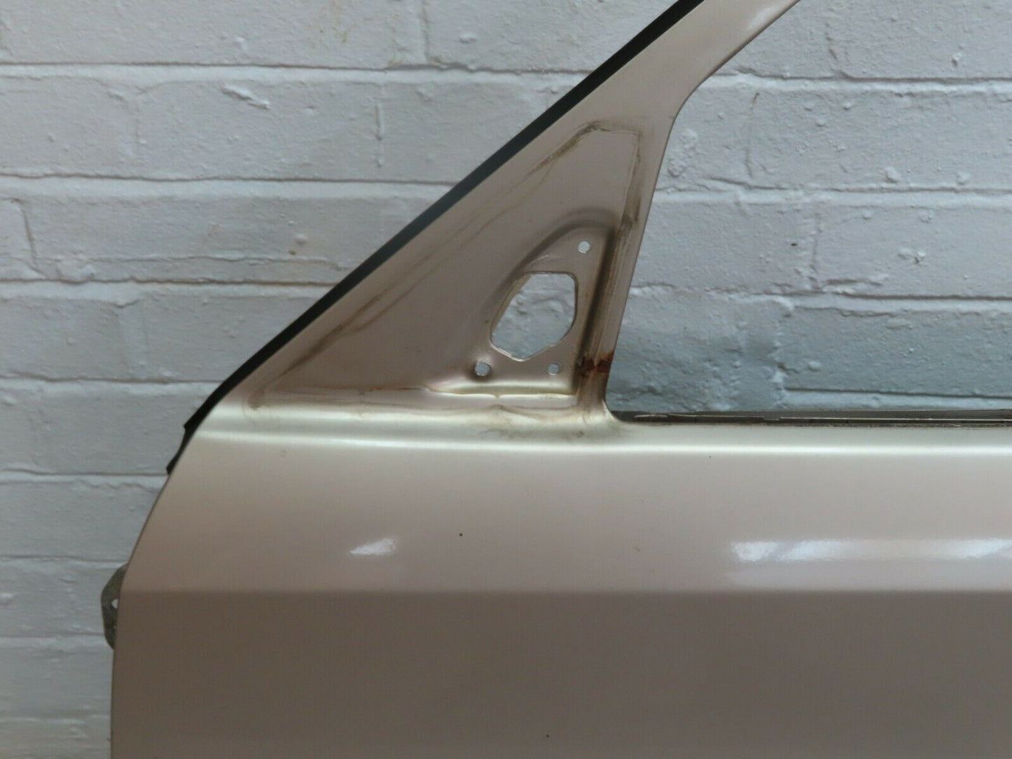 5420 Mercedes-Benz W124 230E Front Left Door