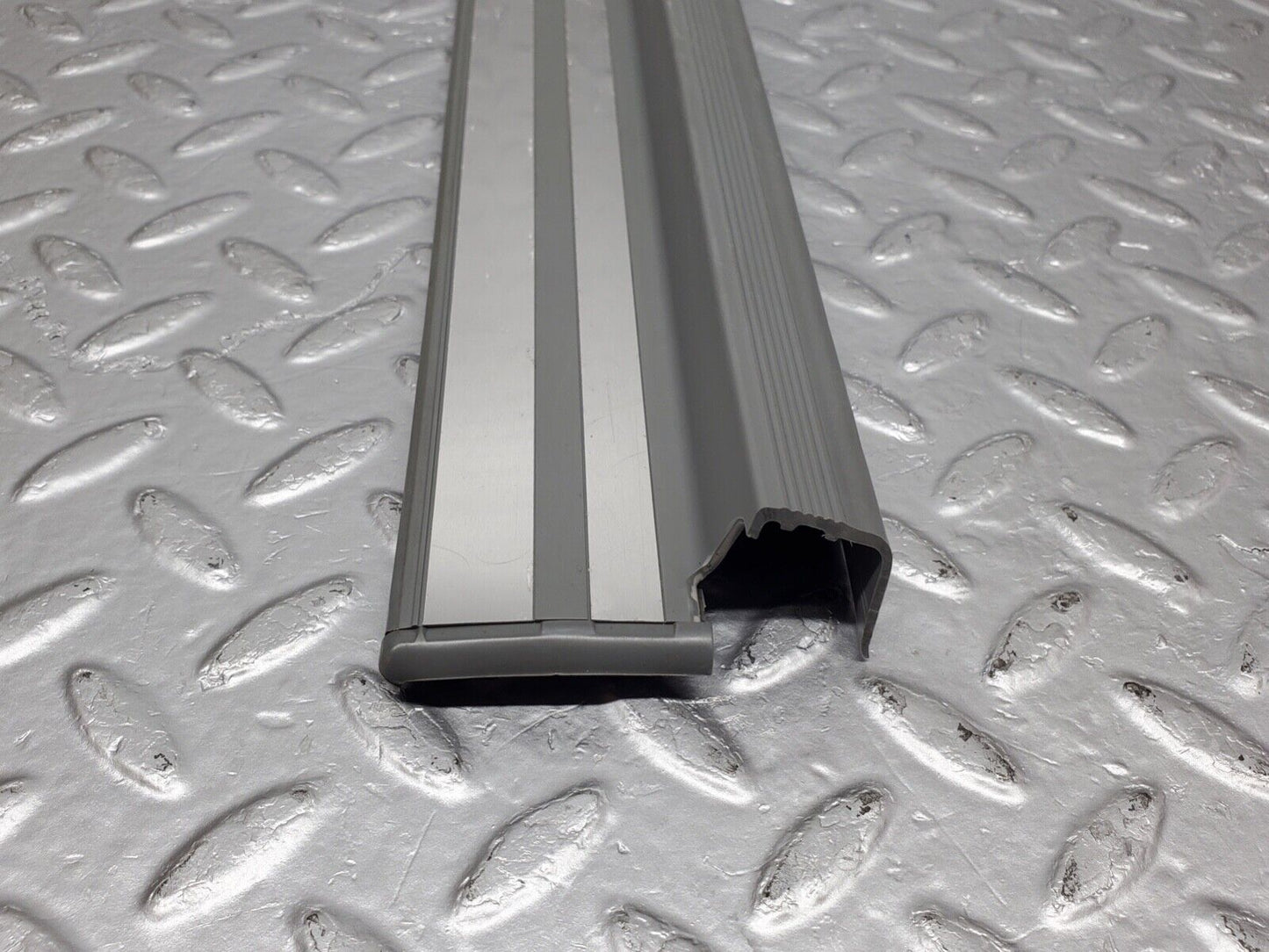 44583 Mercedes-Benz W124 220E Rear Right Door Sill Trim