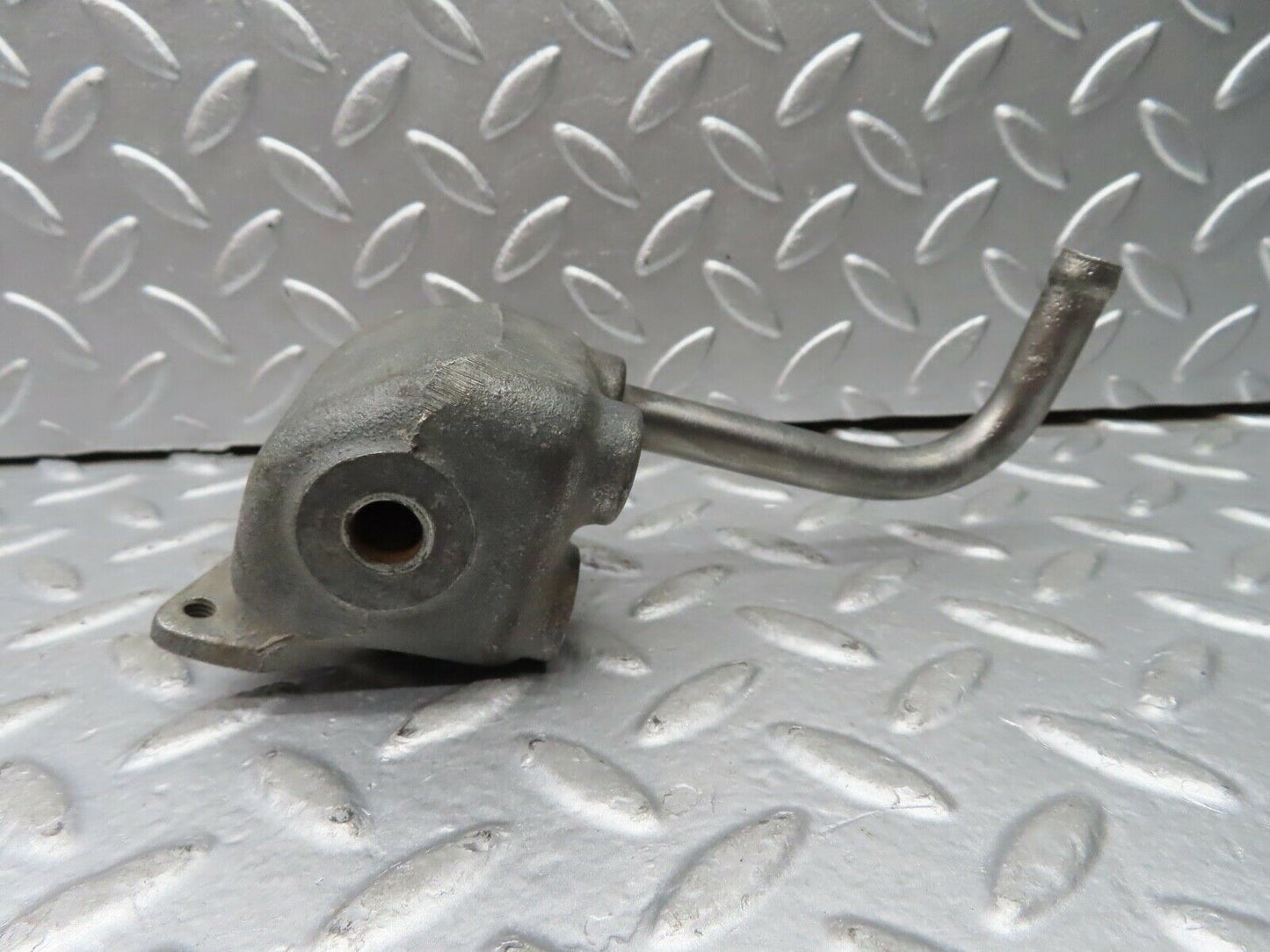 20944 Mercedes-Benz W114 250CE Coupe Air Slide Valve Housing 1142030036