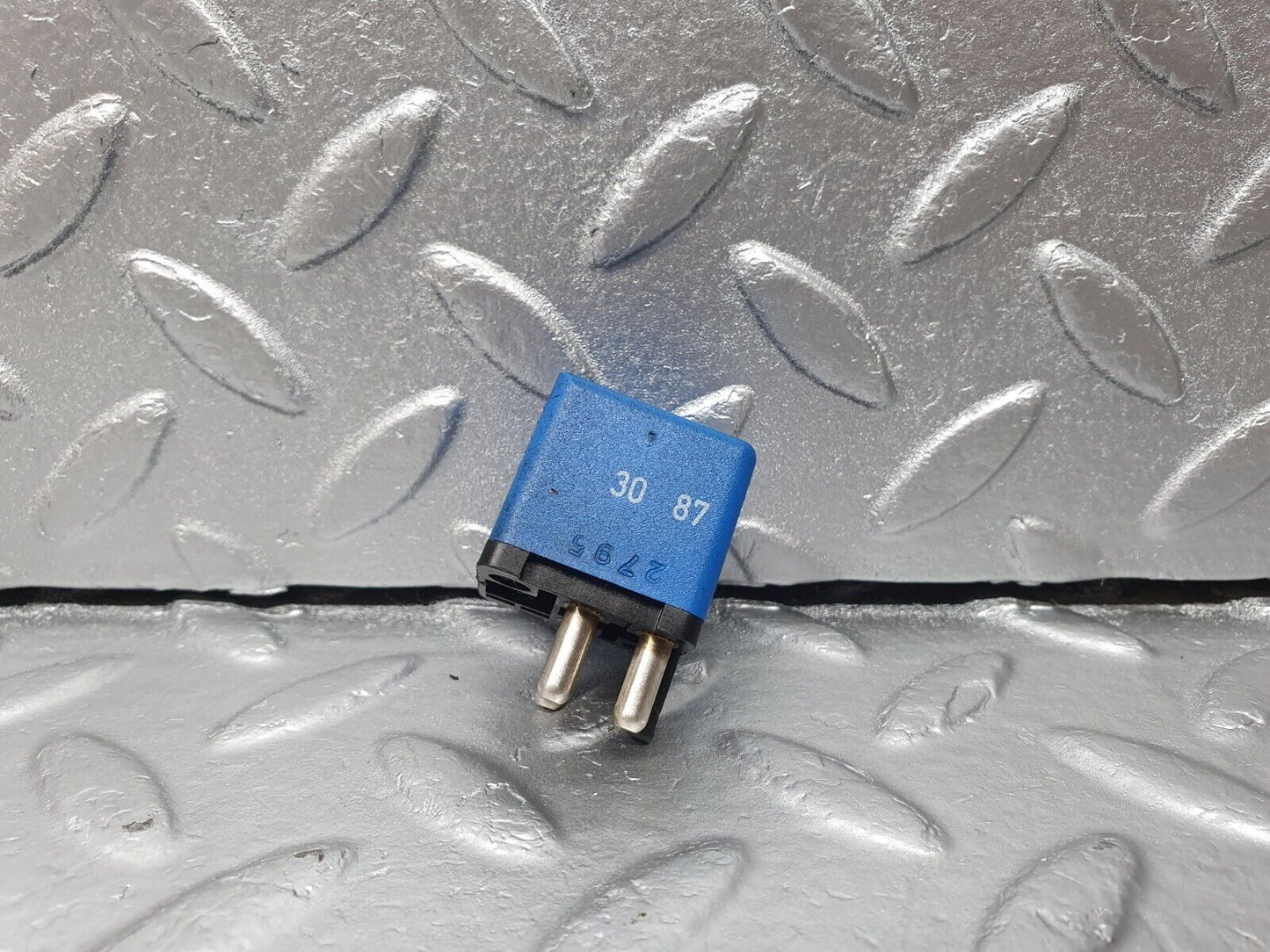 42249 Mercedes-Benz R129 320SL Coupe Multi Purpose Relay 0015429919