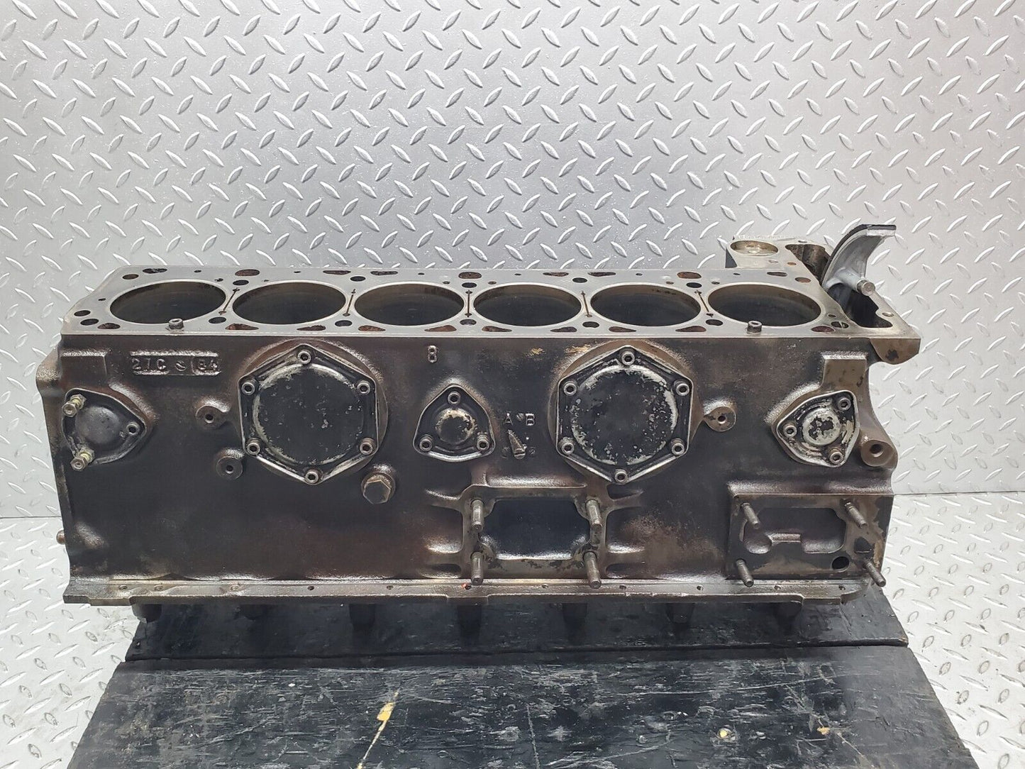 45460 Mercedes-Benz 280E M110.988 Engine Block 1100111101