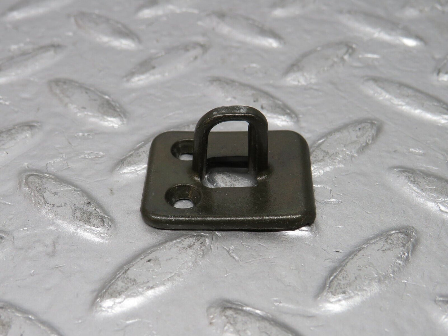 31358 Mercedes-Benz S124 220TE Wagon Glove Box Door Lock Latch