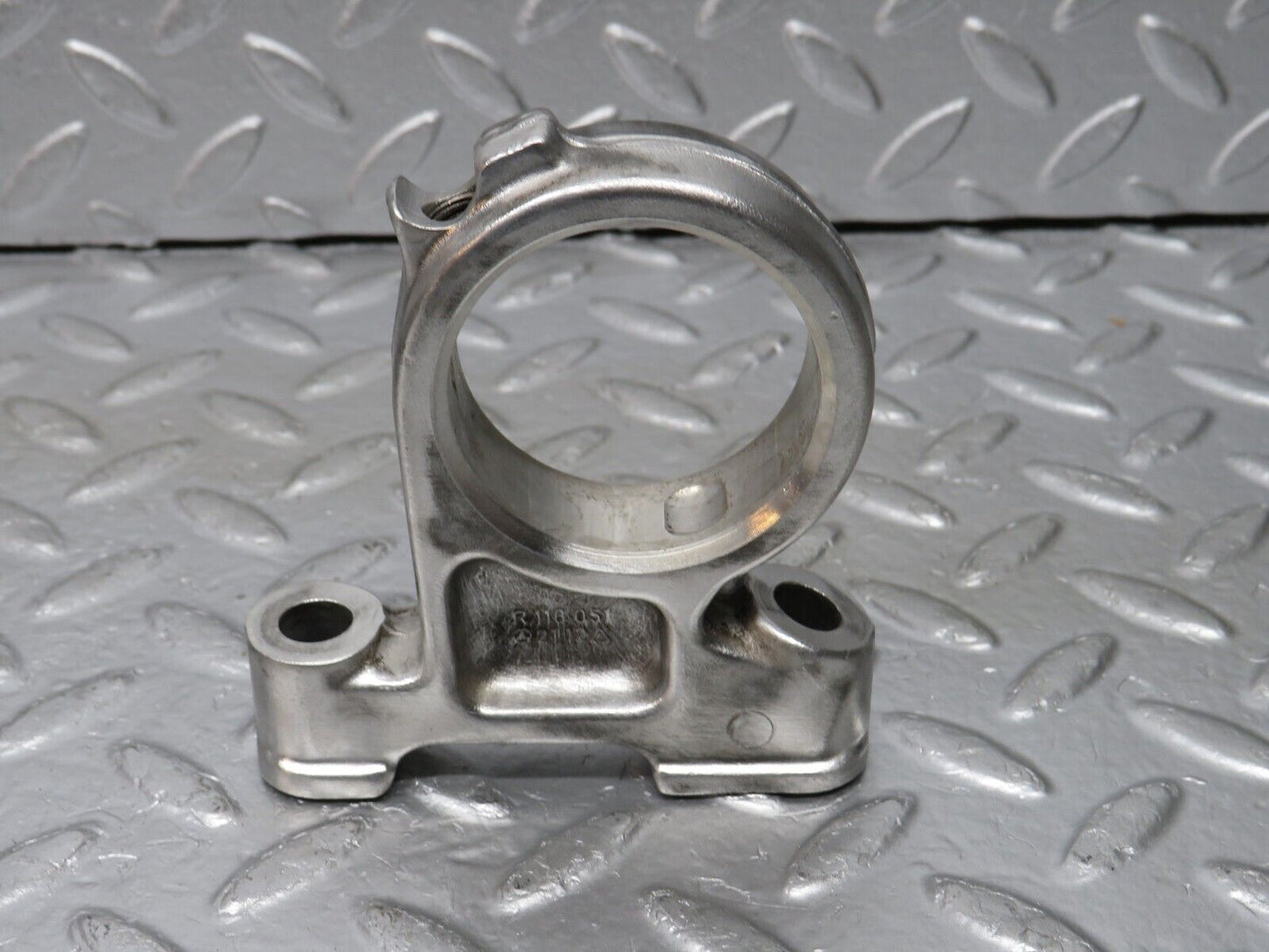 32996 Mercedes-Benz C107 R107 350 V8 Camshaft Tower Bearing 1160512112