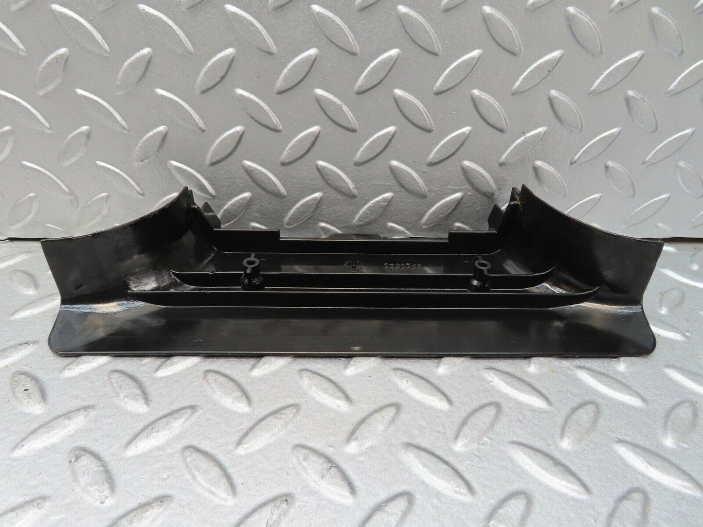 14643 Mercedes-Benz W201 190E B Pillar Bottom Cover Right Side 2016920222