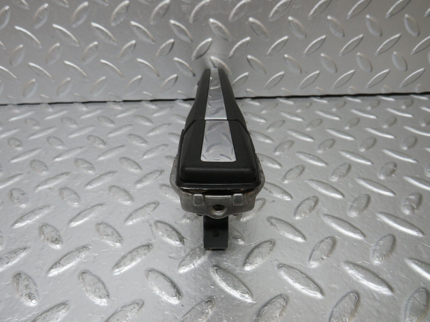 30476 Mercedes-Benz W124 230E Rear Left Exterior Door Handle