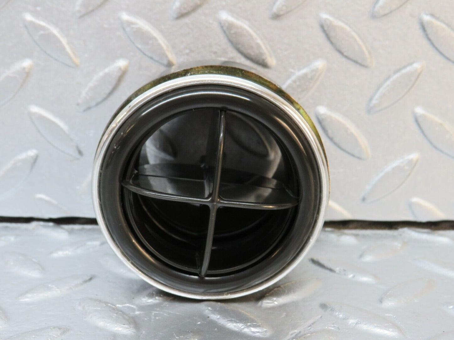 39819 Mercedes-Benz R107 350SL Dashboard Air Vent