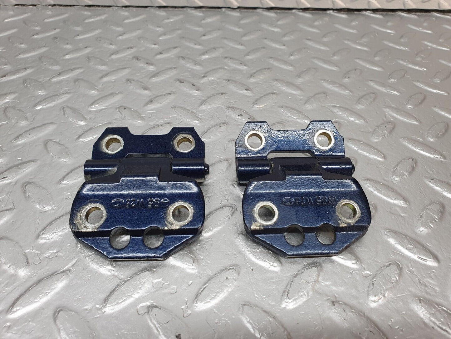 42318 Mercedes-Benz R129 320SL Coupe Door Hinge Left Side