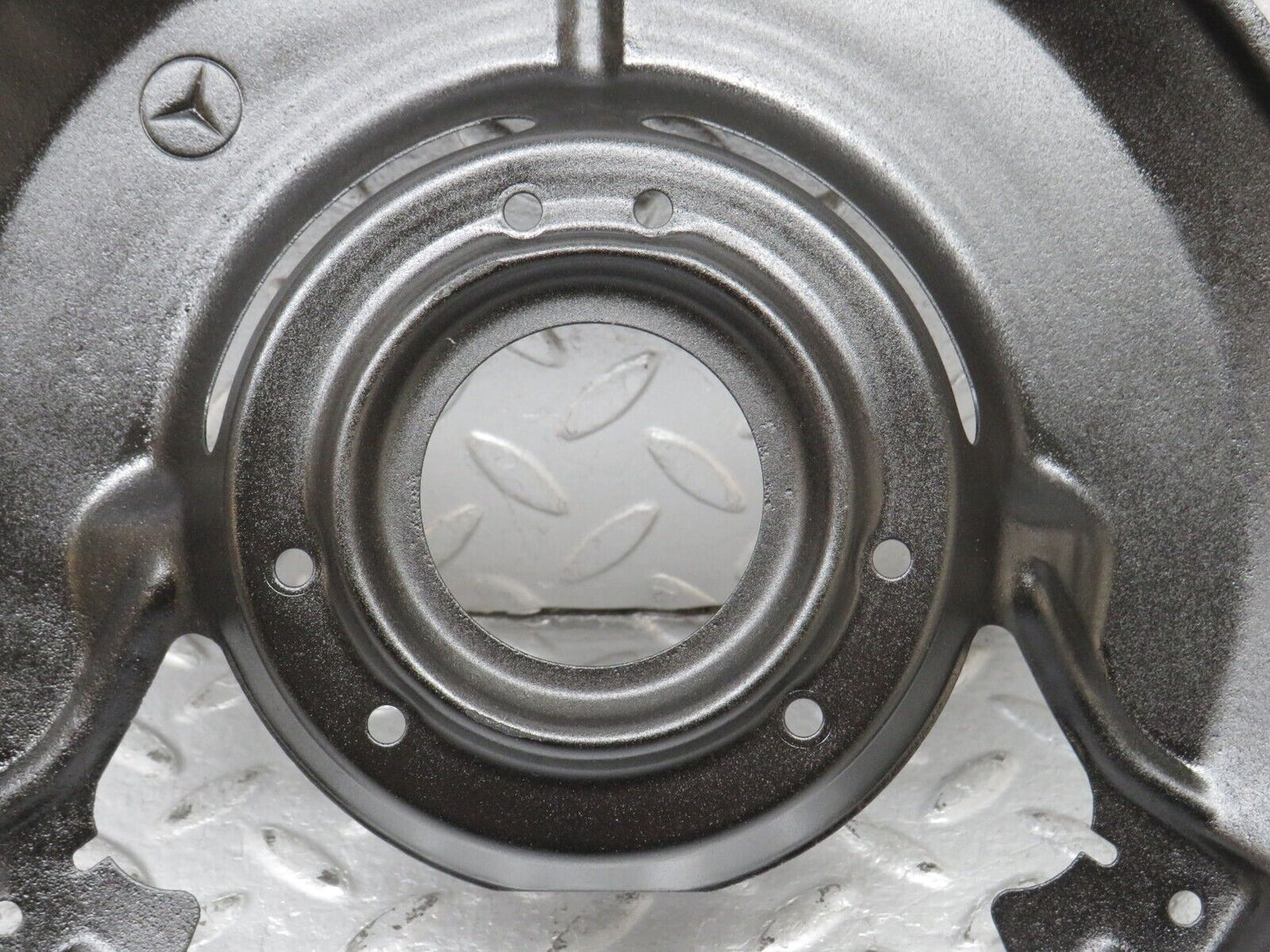 40579 Mercedes-Benz W123 300D Front Right Brake Disc Protection Plate