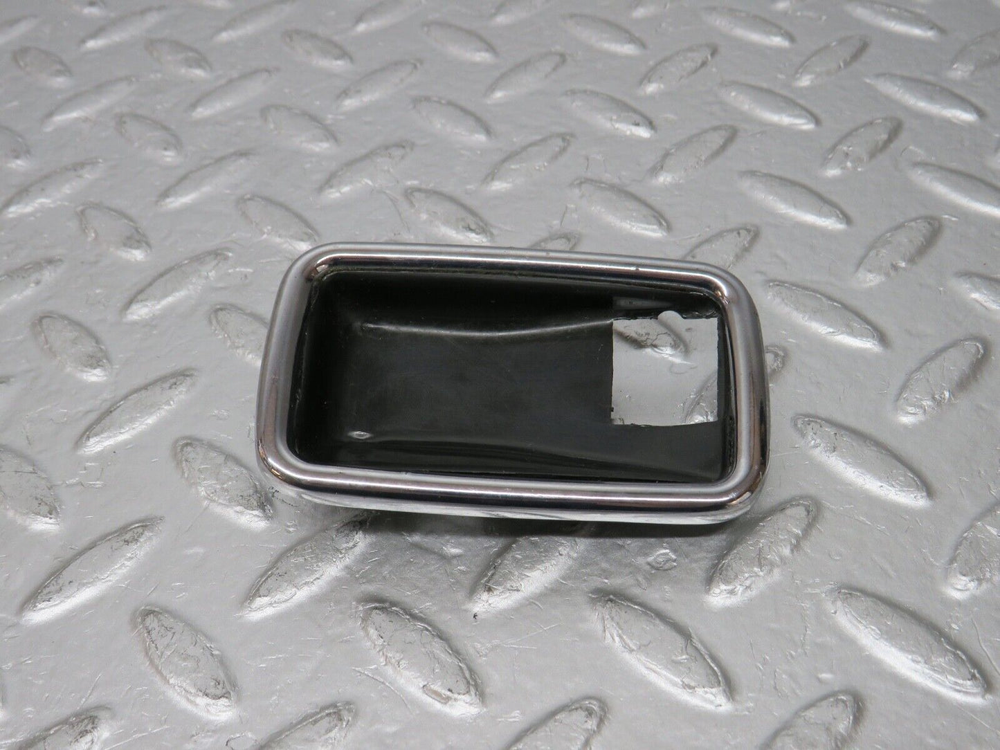 31006 Mercedes-Benz W123 230E Chrome Frame For Door Opener Left 1087660511