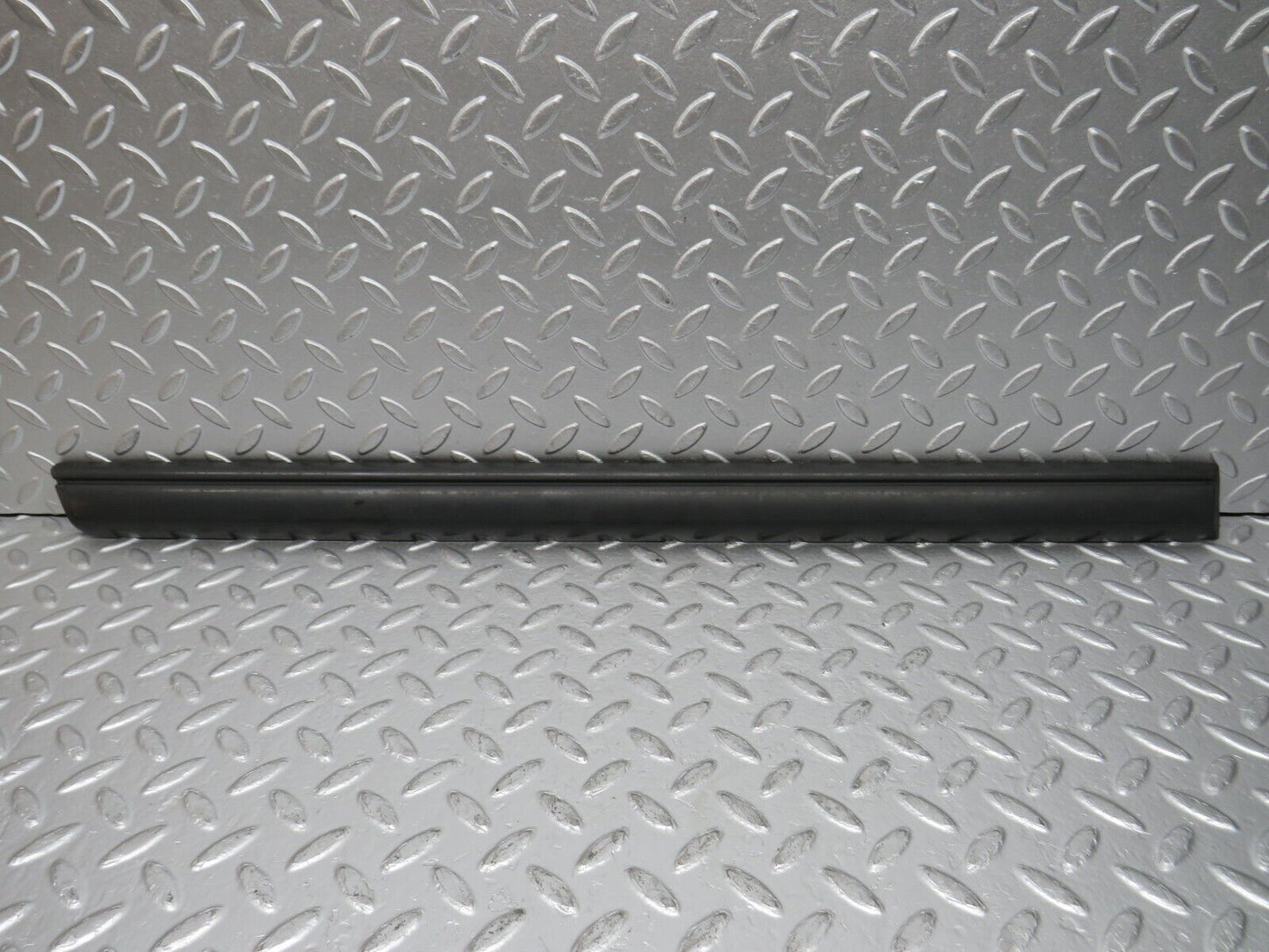 32303 Mercedes-Benz S124 300TE Wagon Rear Right Door Lower Moulding Trim