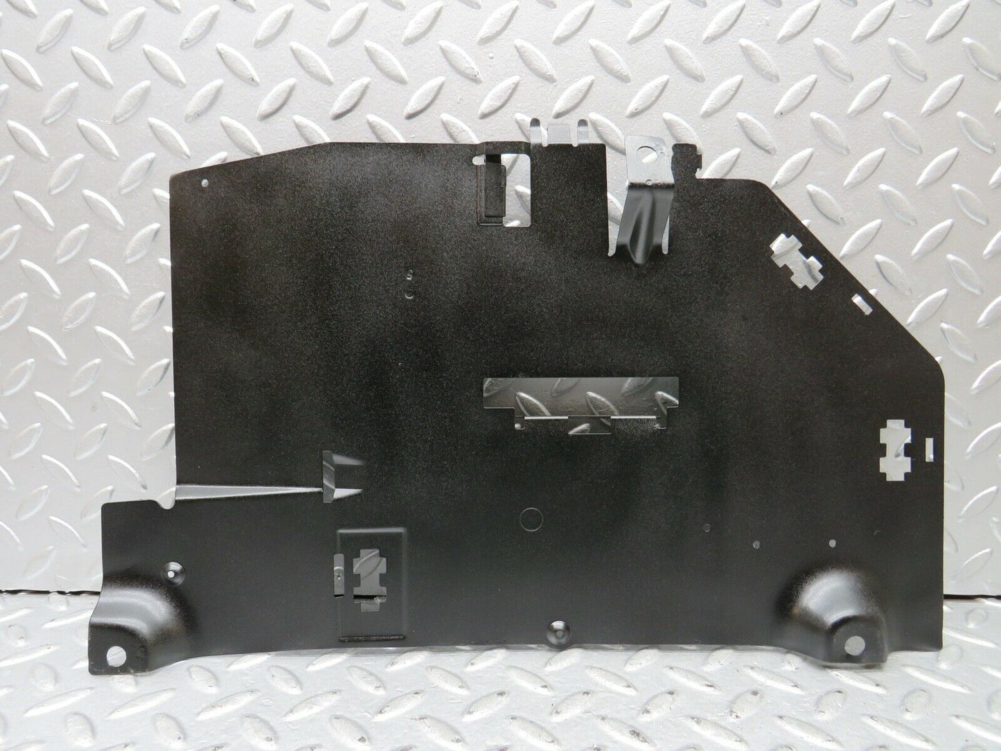 21785 Mercedes-Benz W126 300SE Left Footwell Relay Holder Bracket
