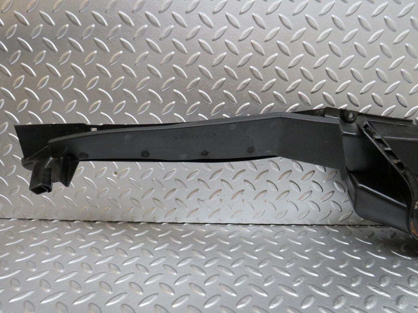 26627 Mercedes-Benz C124 220CE Water Drain 1246201767 1246202667 1246283707