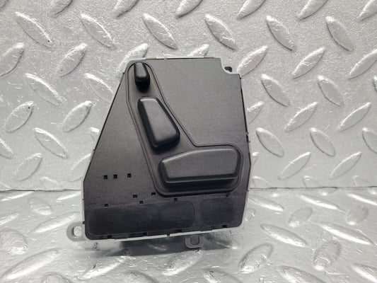 46752 Mercedes-Benz R129 320SL Coupe Front Left Seat Adjust Switch 1298210351