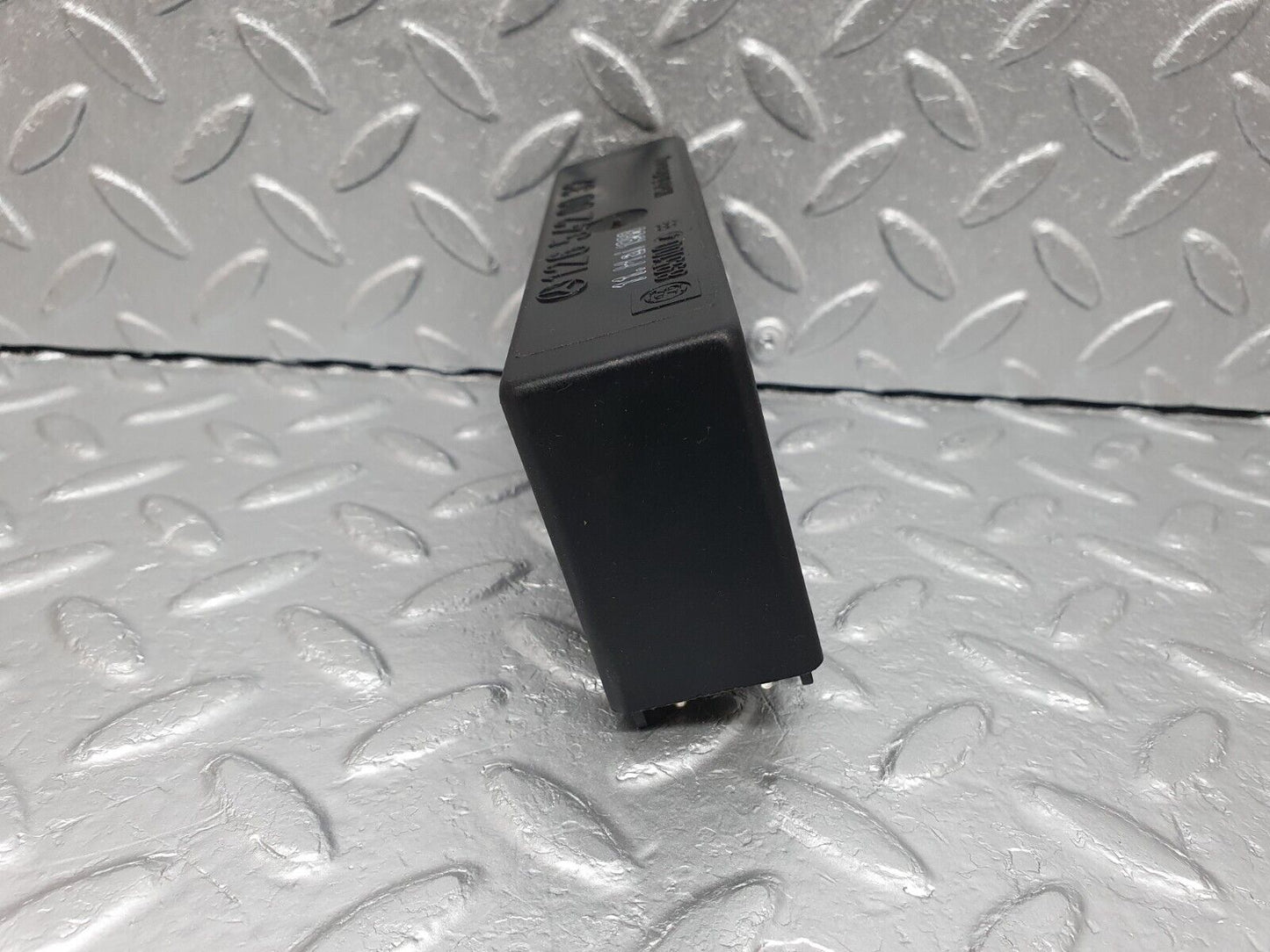 41640 Mercedes-Benz W124 200E Light Control Relay 1265420032