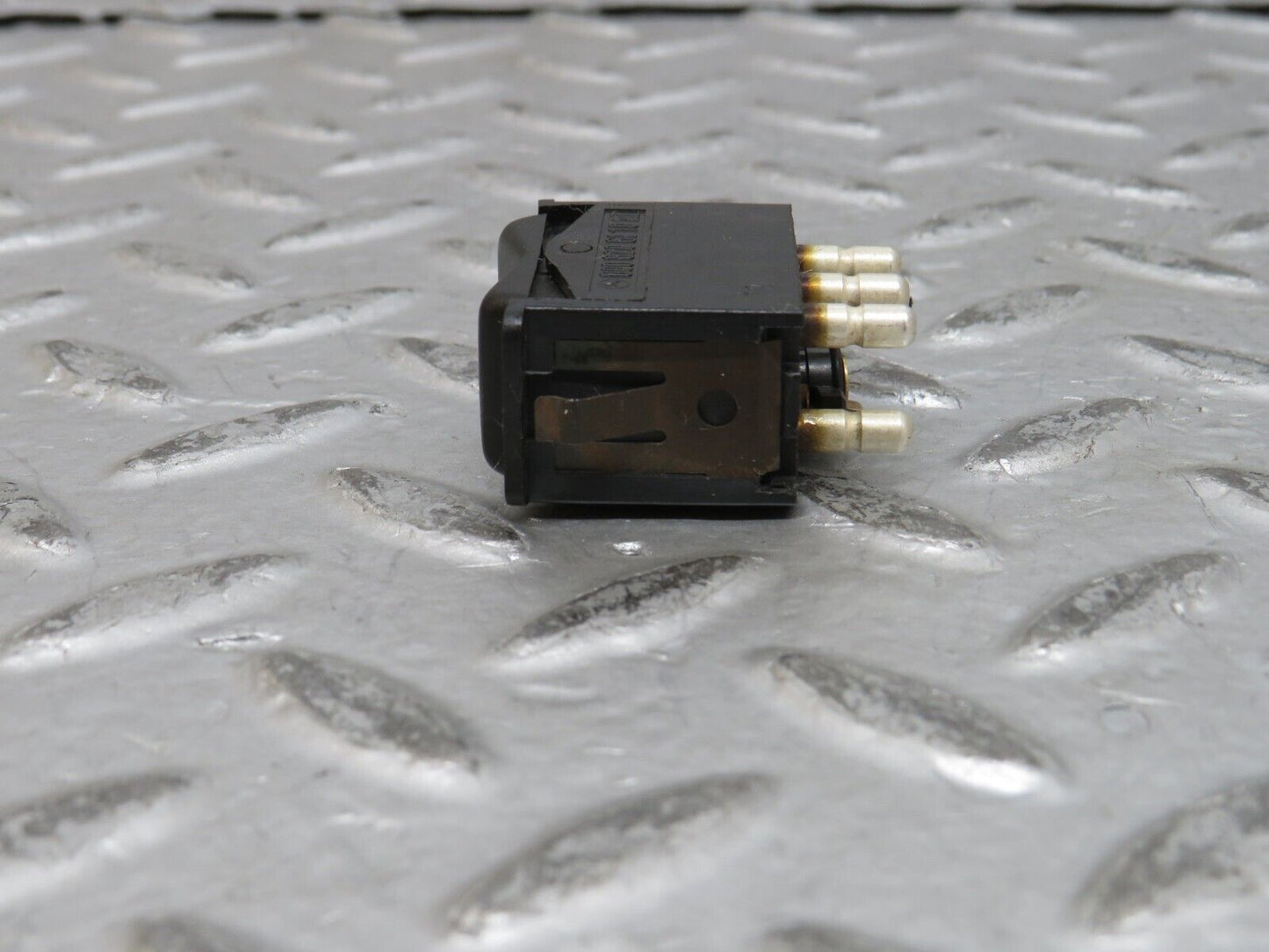 28168 Mercedes-Benz W123 280E Rear Windscreen Defroster Switch 0008206110