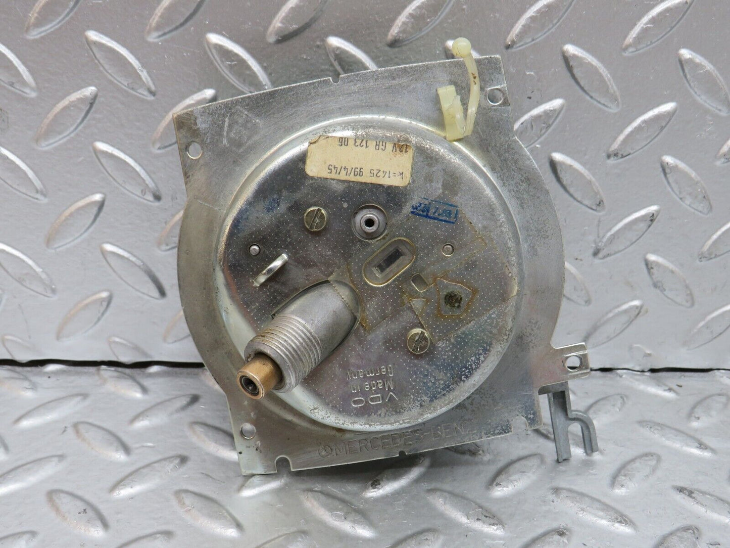 28510 Mercedes-Benz S123 240D Wagon Speedometer Mph Vdo 1235425701