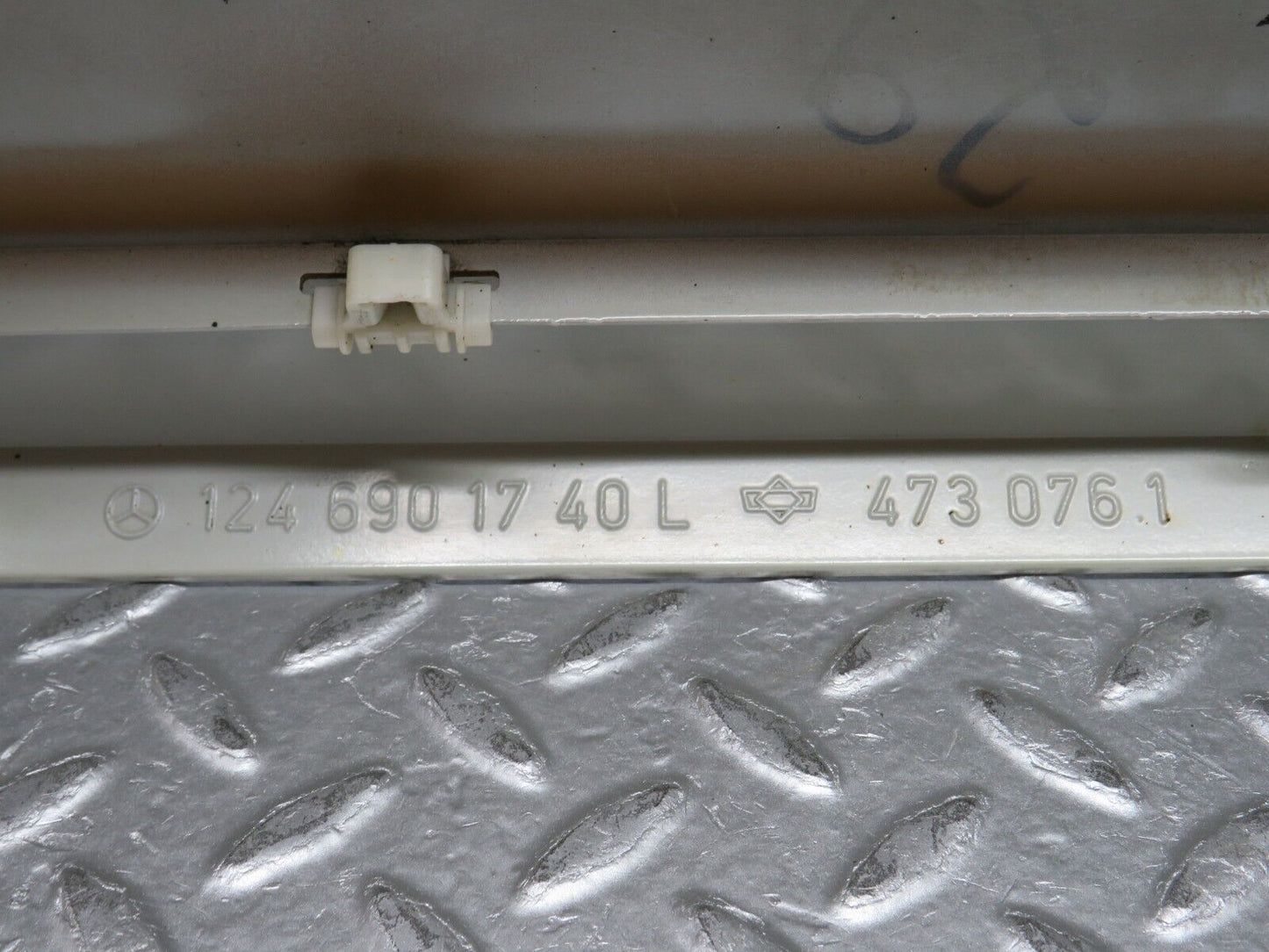 29999 Mercedes-Benz W124 Rear Left Door Lower Moulding 1246901740