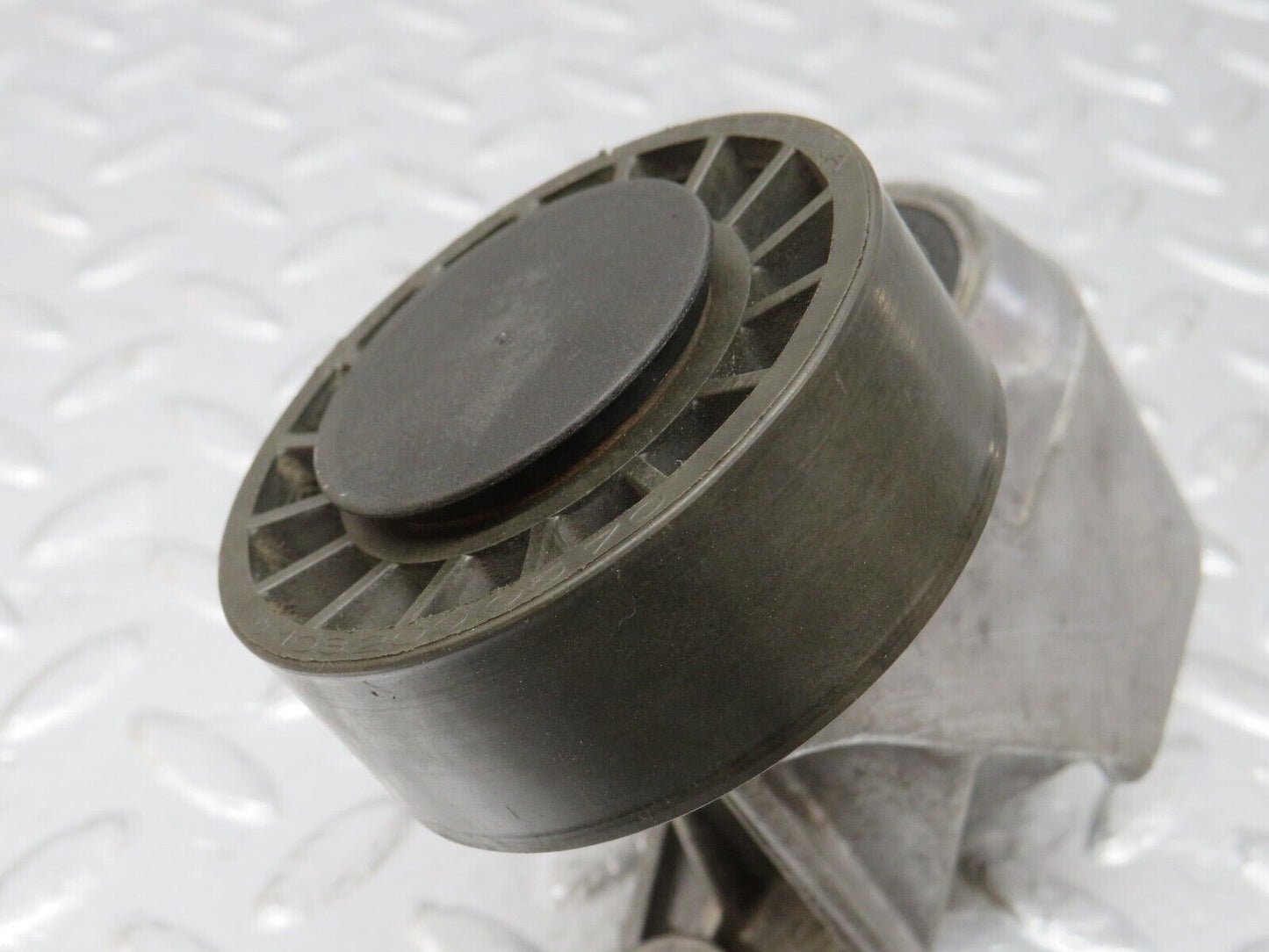 34147 Mercedes-Benz W124 260E Belt Tensioner 1032021140